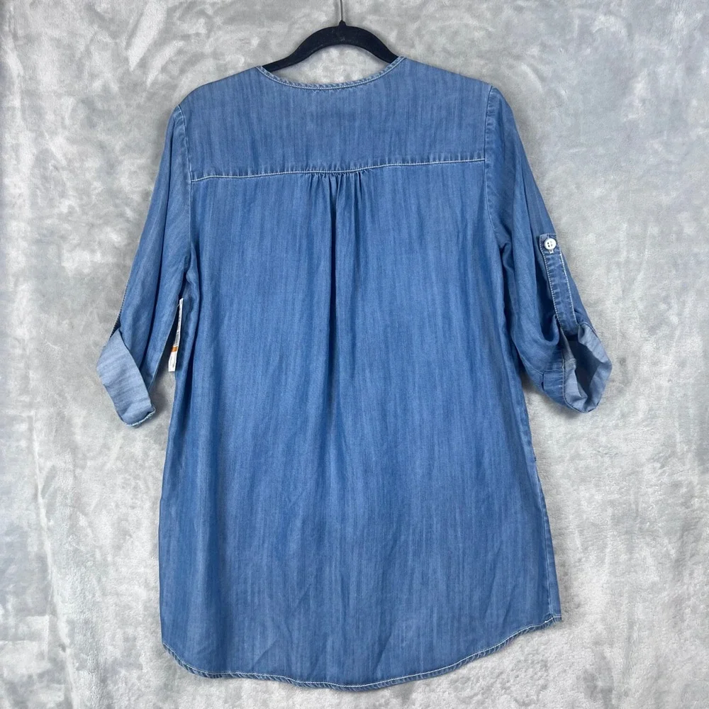 Karen Kane Women Top Lifestyle Chambray Wrap Blue Roll Tab Sleeve Small NWT